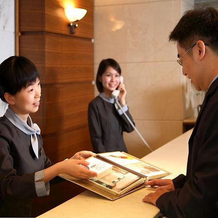 高苑商務旅館中山店 台中 外观 照片